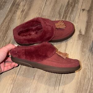 Vionic Burgundy Faux-Fur Tassel Slip-On Mules